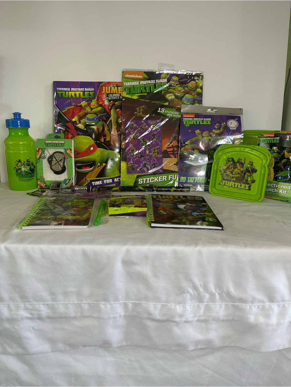 Teenage Mutant Ninja Turtles TMNT Necklaces, Stationery, Lunch & Activity Set
